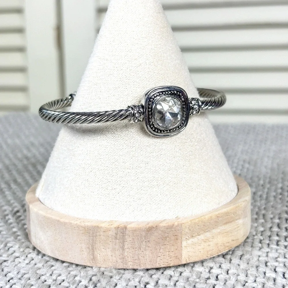 Classic Silver Tone Cable Twist Crystal Station Cuff Bracelet Statement Jewelry‎